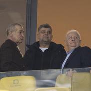 Gigi Becali, Marcel Ciolacu, Viorel Hrebenciuc şi Teia Sponte, în tribune la meciul FCSB - Manchester United 0-2 FOTO: Ionuţ Iordache (GSP)