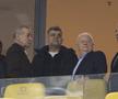 Gigi Becali, Marcel Ciolacu, Viorel Hrebenciuc şi Teia Sponte, în tribune la meciul FCSB - Manchester United 0-2 FOTO: Ionuţ Iordache (GSP)