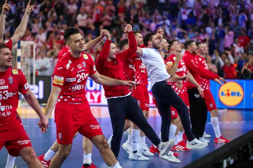 Croația a învins Franța, scor 31-28, și este prima finalistă a Campionatului Mondial de handbal masculin.