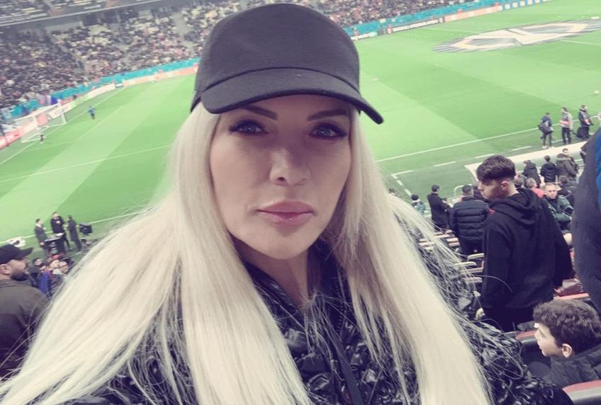 Laura Vicol, fostă președintă a Comisiei Juridice din Camera Deputaților, implicată în „scandalul Nordis”, a asistat la meciul dintre FCSB și Manchester United, scor 0-2. Postarea de pe contul personal de facebook a devenit subiect de ironii.