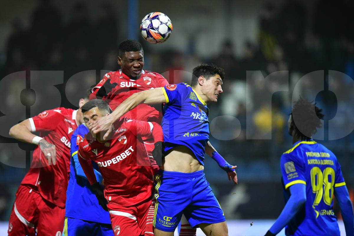 Unirea Slobozia - Dinamo, etapa 24 din Superliga
