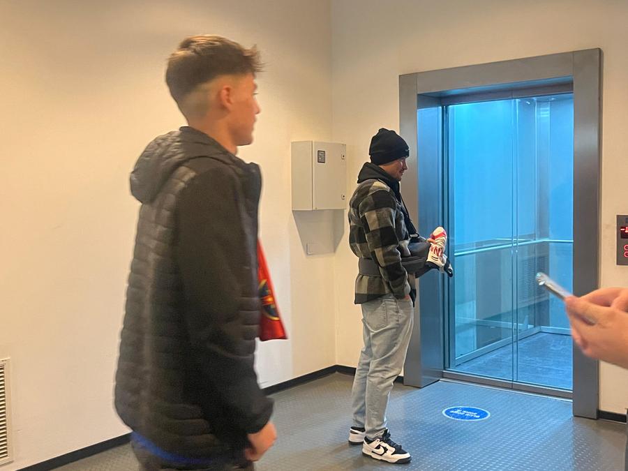 Darius Olaru, după meciul cu United Casemiro a plecat de la București cu tricoul unui jucător de la FCSB » Garnacho i-a făcut fericiți pe roș-albaștri
