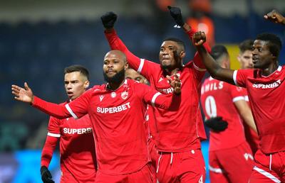 Unirea Slobozia - Dinamo 1-3 » Hakim, «the dream»! „Câinii” au tremurat la Clinceni, dar au câștigat pe final și au urcat pe locul 2! Clasamentul ACUM
