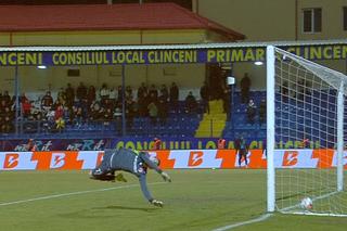 A căzut „mitul Roșca”! Portarul lui Dinamo, învins din acțiune pentru prima dată în acest sezon » Filmul complet al golului superb