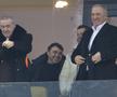 Gigi Becali, Ionuţ Luţu, Florin Vulturar şi Teia Sponte, în tribune la meciul FCSB - Manchester United 0-2 FOTO: Ionuţ Iordache (GSP)