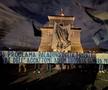 Tifosii biancocelesti s-au adunat în Roma pentru a-l contesta din nou pe Claudio Lotito, președintele lui Lazio, în timpul partidei cu Genoa / Foto: Instagram vdn_official