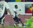 Penalty dictat pentru faultul lui Aioani în Rapid - U Cluj / FOTO: Captură @Prima Sport 1
