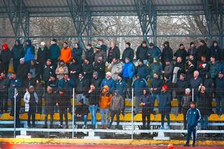 „Vă rupem picioarele!” » Tensiune în Superligă, publicul a explodat: „Demisia!”