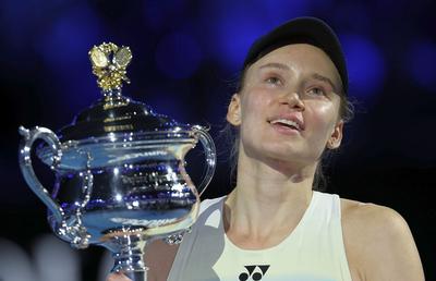 Elena Rybakina, prima reacție după ce a cucerit Australian Open: „Să continuăm anul în forță!”