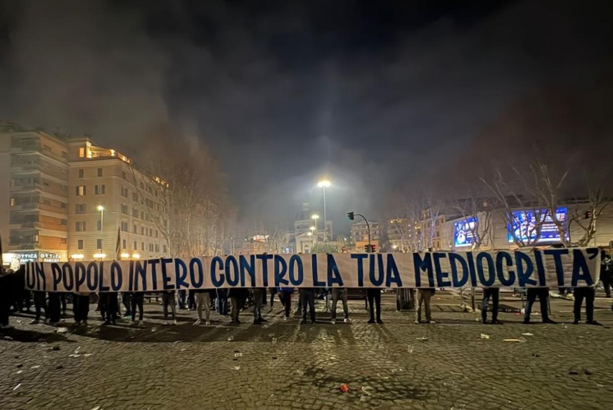 Fanii lui Lazio au boicotat în masă meciul cu Genoa de pe Olimpico!
