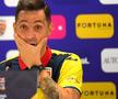 Armenia a învins-o pe România, scor 3-2, în a 3-a etapă a preliminariilor Campionatului Mondial. Mirel Rădoi, selecționerul „tricolorilor”, și-a criticat dur elevii la final. Este pentru prima dată când Rădoi apelează la un astfel de discurs public.