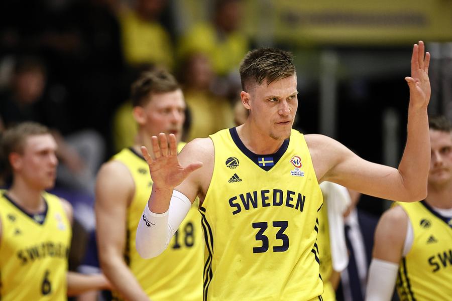 Jonas Jerebko / FOTO: Imago-Images Interzis la națională după ce a semnat cu un club din Rusia » Dialogul care a deranjat Federația