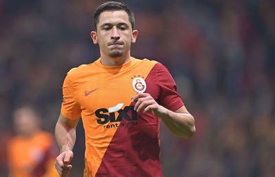 De ce nu a reușit Moruțan la Galatasaray: „E o chestiune complicată. Își pierde mințile”