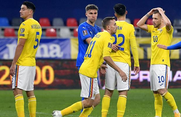 „Cât ne mai păcălim cu el?” » Fotbalistul pe care Ștucan îl vede OUT din națională: „Are panica scrisă în ADN”