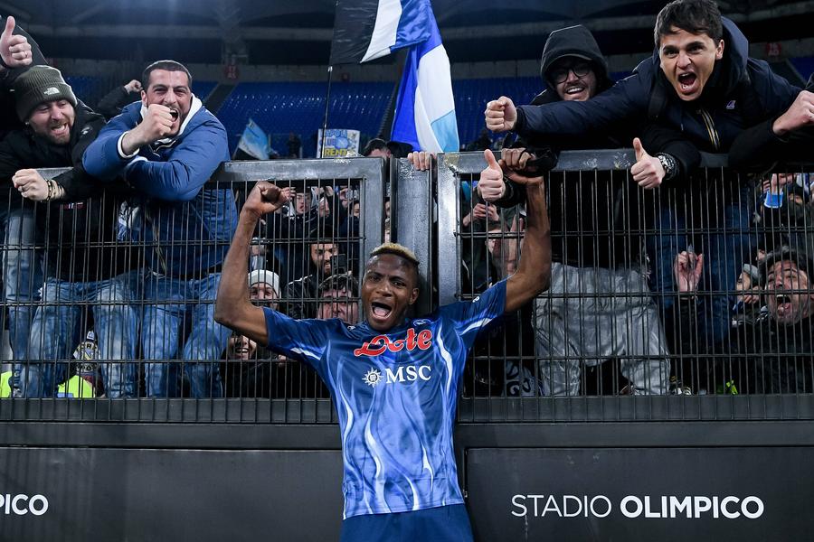 Victor Osimhen este iubit la Napoli. Foto: Imago Images Victor Osimhen, nigerianul devenit erou la Napoli: „Cel mai frumos gol va fi cel cu care câștigă Napoli scudetto”