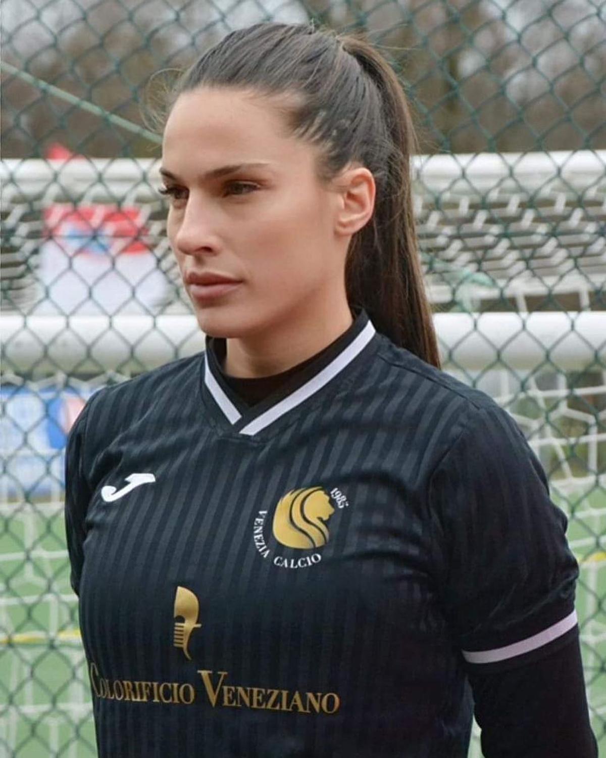 Agata Centasso, considerată „cea mai frumoasă fotbalistă din Italia”