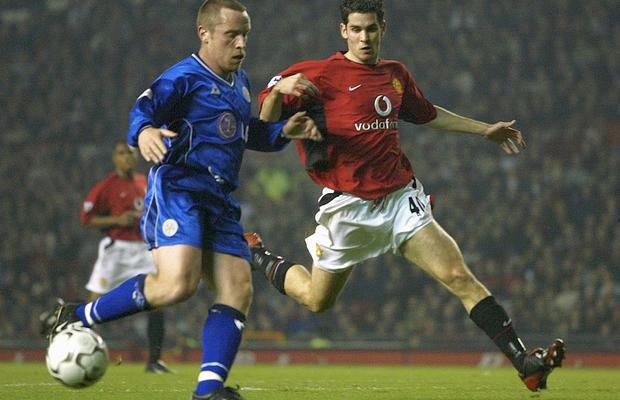 Un fost jucător al lui Manchester United dezvăluie „botezul” bizar pe care nou-veniții la echipă îl primeau: „A trebuit să «fac» sex cu o femeie imaginară pe o masă din cabină”