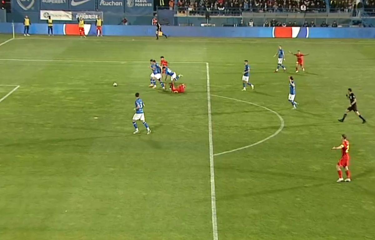 Farul - FCSB: Florinel Coman a înscris, arbitrul fluierase înainte de șut! Tavi Popescu și-a făcut cruce