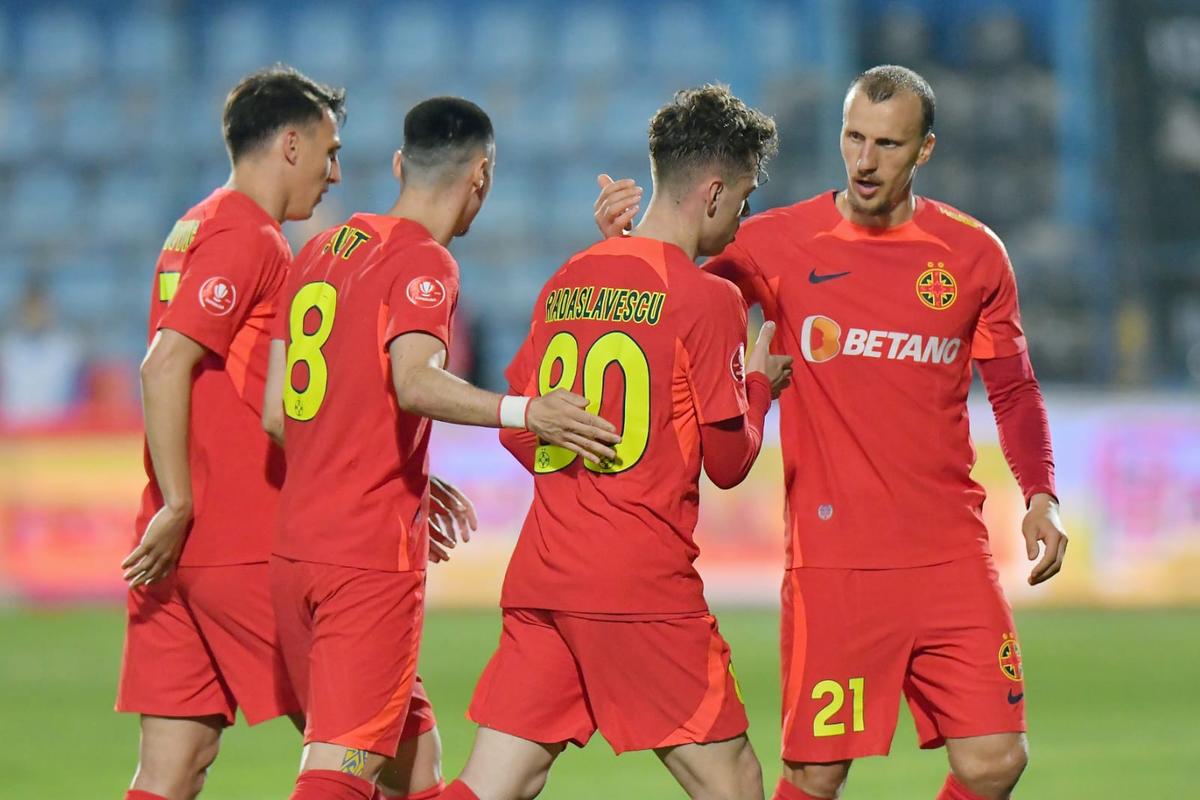 „Dacă FCSB ia campionatul, o să se desființeze!” » Verdictul lui Dragomir după 1-0 cu Farul