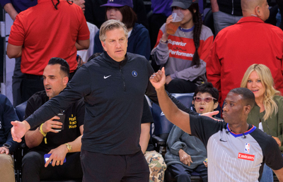Încăierare fără precedent în NBA » Cinci jucători și doi antrenori eliminați!