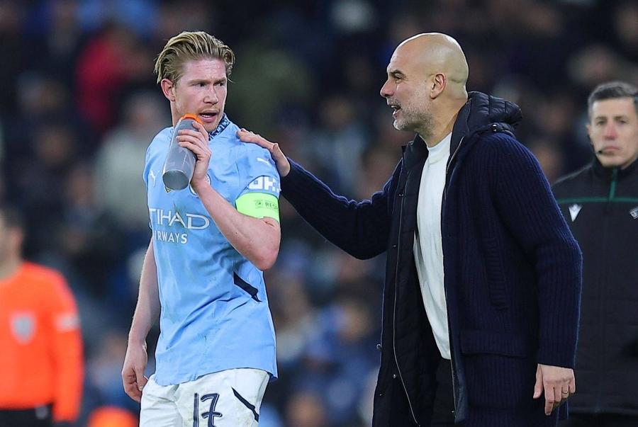 Kevin De Bruyne și Pep Guardiola / Foto: Imago Images Pep Guardiola surprinde, înaintea debutului în Liga Campionilor: „Nu suntem printre favoriți”