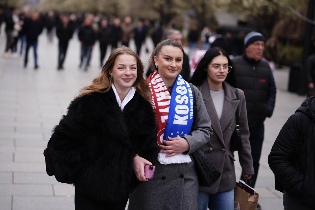 La asta nu se așteptau! Cum i-au întâmpinat kosovarii pe turci, înaintea barajului: „Ați achitat datoria în 1999”