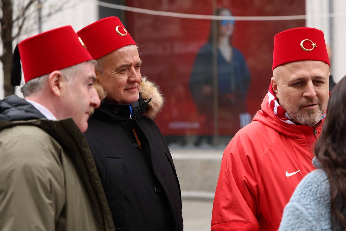 La asta nu se așteptau! Cum i-au întâmpinat kosovarii pe turci, înaintea barajului: „Ați achitat datoria în 1999”