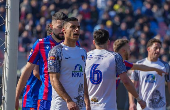 În cursa pentru promovarea în Superligă, clubul încasează un croșeu în plin: „Gata cu cotizația! Nu mai dăm niciodată!”