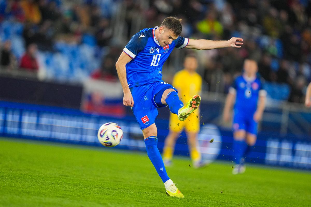 România s-a prăbușit în clasamentul FIFA! » Nu am mai stat așa rău din 2012