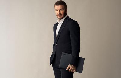 Lenovo încheie un parteneriat global cu David Beckham