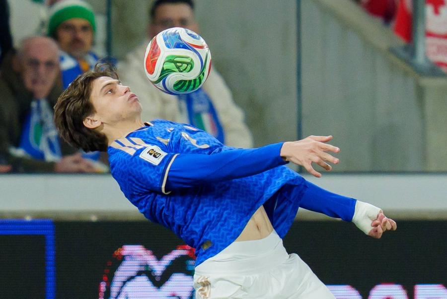 Marco Palestra, fundașul dreapta al reprezentativei Italiei / Foto: Imago Gazetta dello Sport titrează astăzi: „Ofertă istorică la Inter”