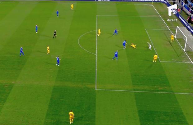Debut de coșmar pentru Aioani! Portarul Rapidului, gafă uriașă după 13 secunde în Slovacia - România