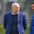 Cristi Chivu, la Appiano Gentile, împreună cu președintele lui Inter, Beppe Marotta / Foto: inter.it