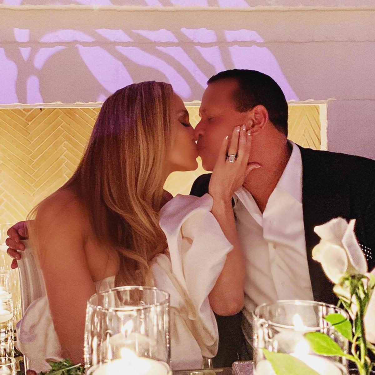 Jennifer Lopez, contrariată că a împărțit scena cu Shakira la Super Bowl: „Cea mai proastă idee din lume”
