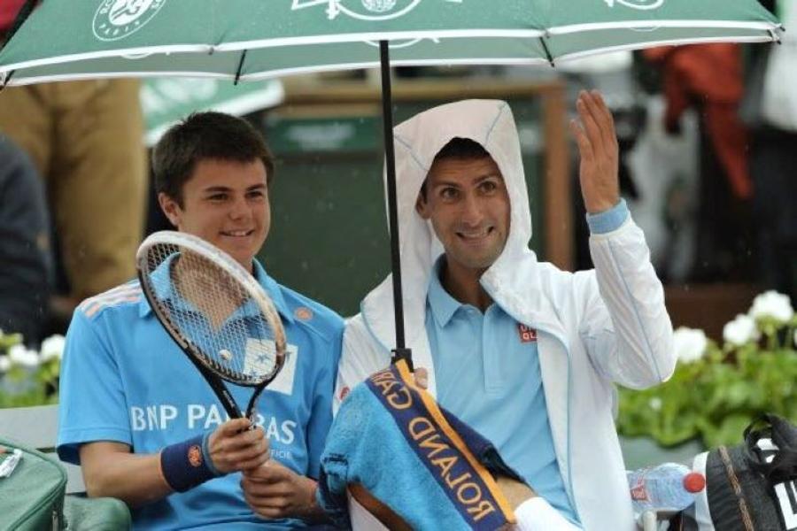 Roland Garros se joacă pe GSP.ro » Emoții, controverse, șotii cu eroii zgurii: pisica neagră, gestul indecent al lui Safin sau călătoria de 1.000 de km cu bunica pe bancheta din spate