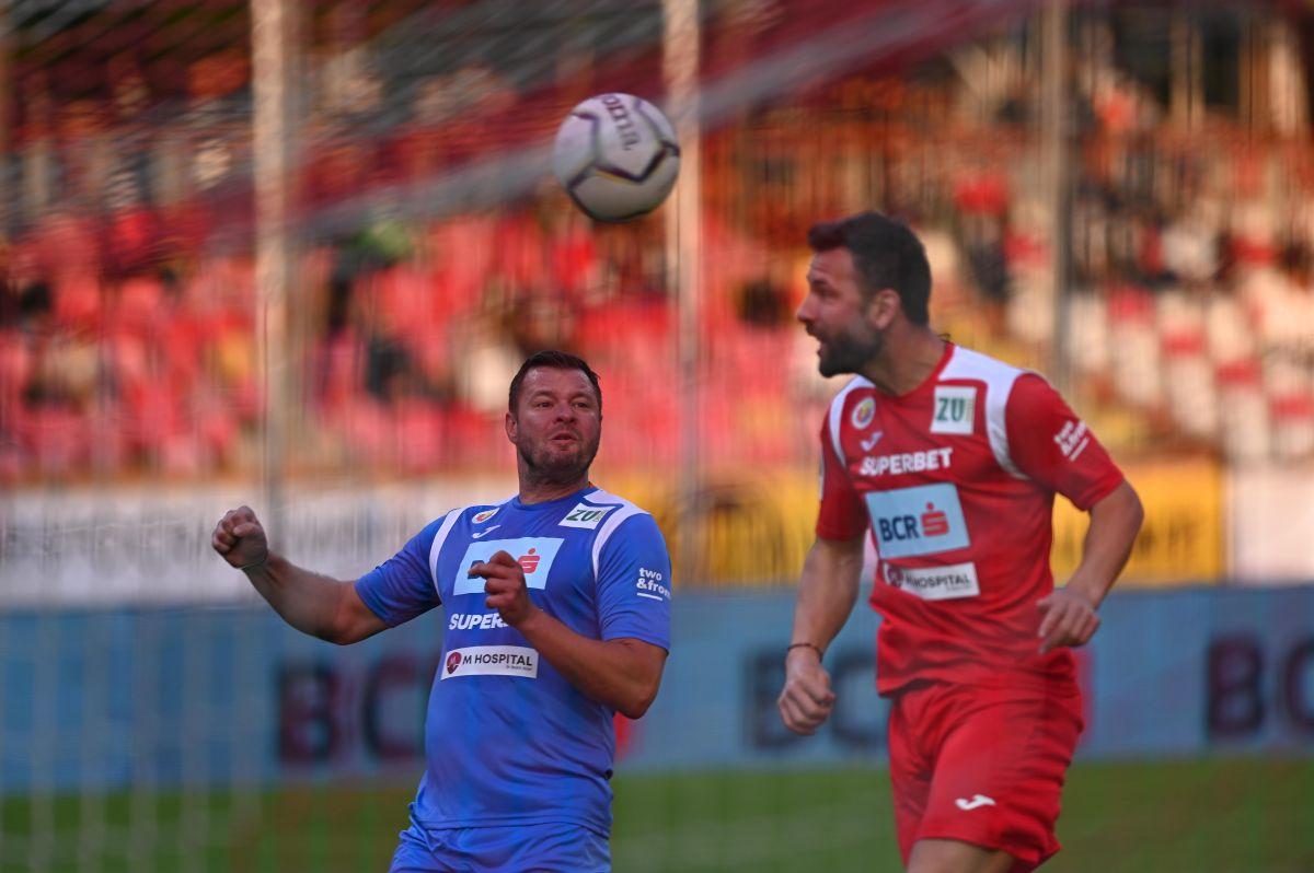 Meciul legendelor în Ștefan cel Mare » 12 goluri marcate de echipele lui Andone și Belodedici