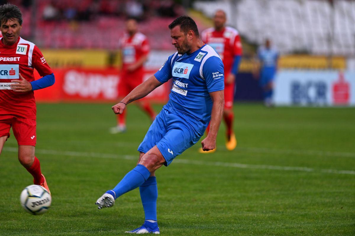 Meciul legendelor în Ștefan cel Mare » 12 goluri marcate de echipele lui Andone și Belodedici