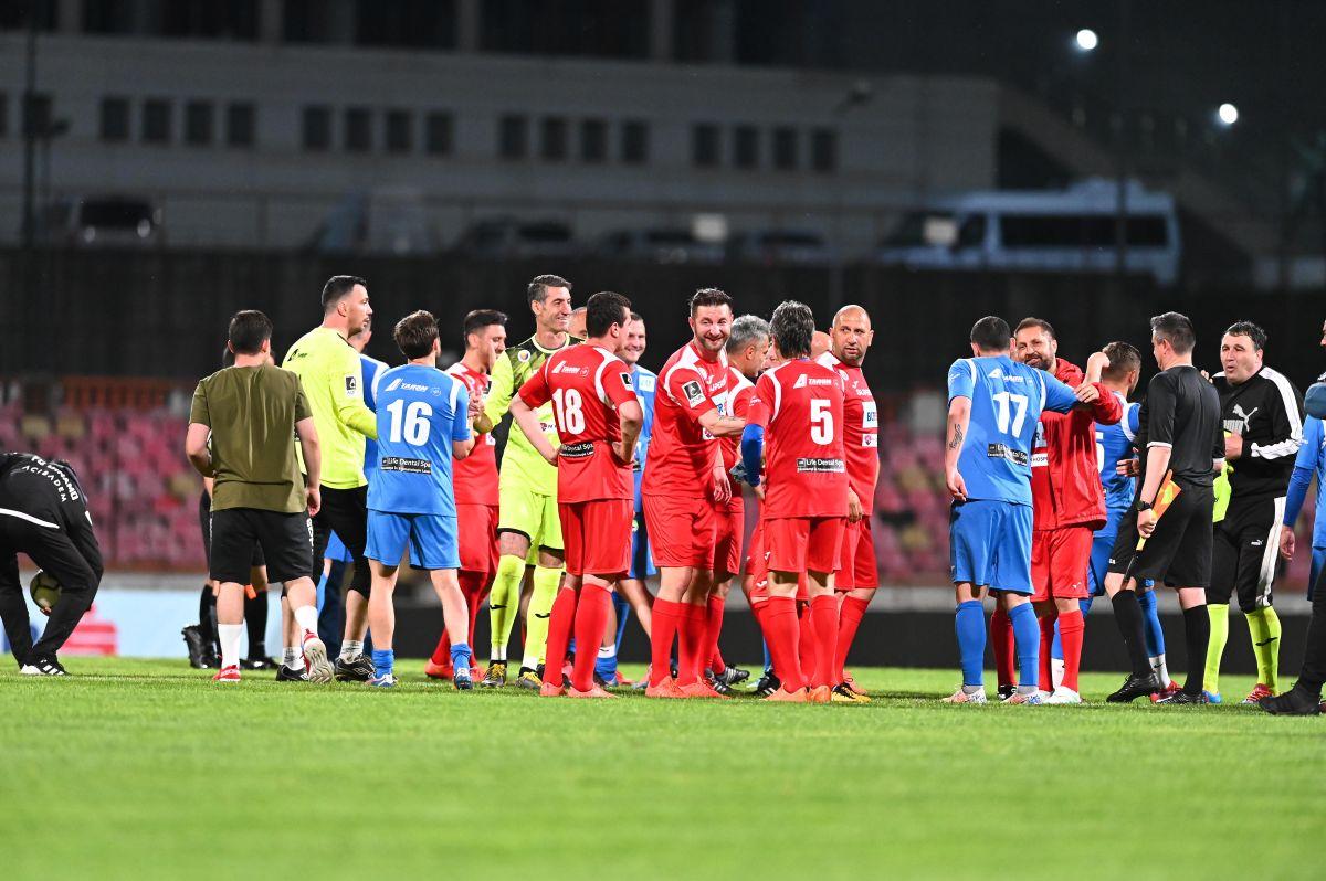 Meciul legendelor în Ștefan cel Mare » 12 goluri marcate de echipele lui Andone și Belodedici