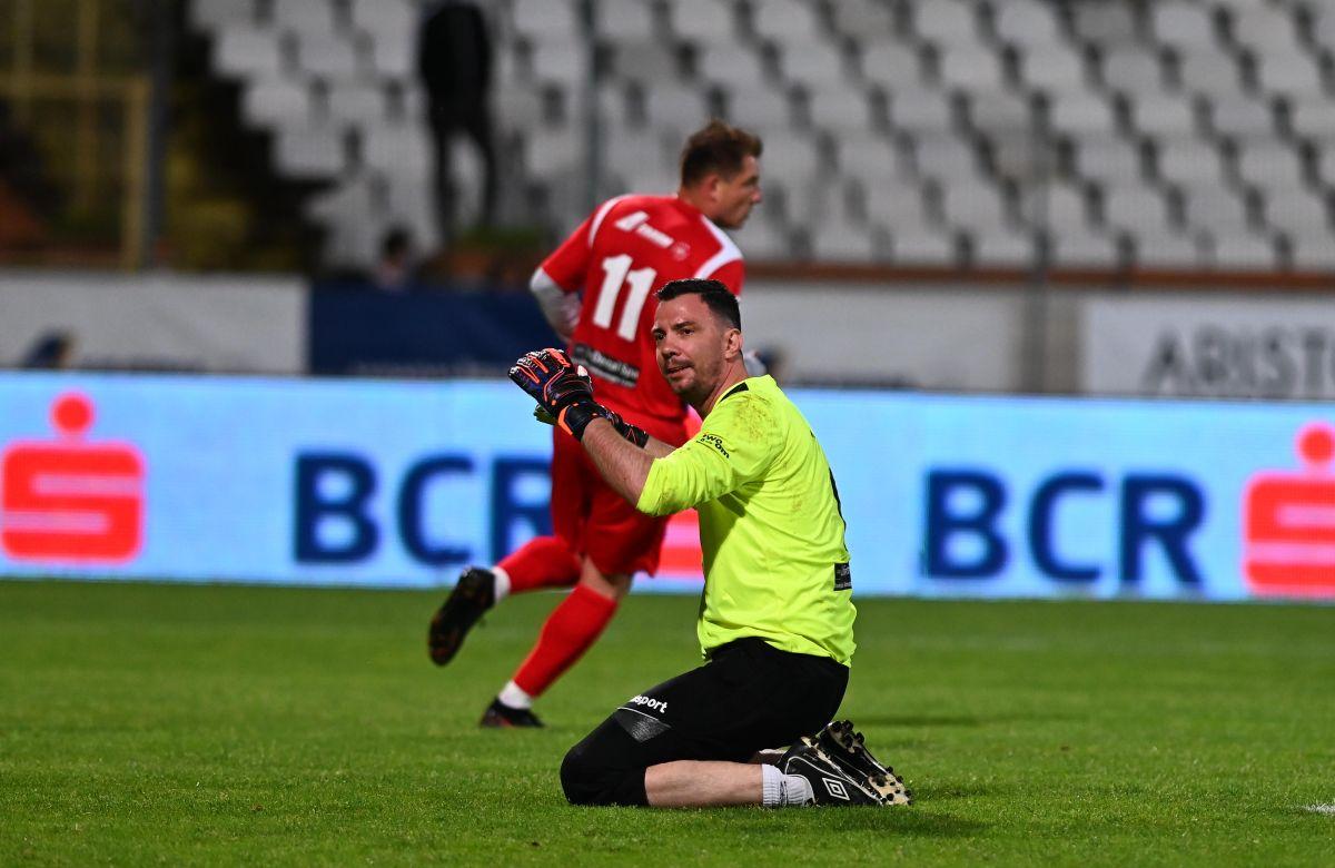 Meciul legendelor în Ștefan cel Mare » 12 goluri marcate de echipele lui Andone și Belodedici