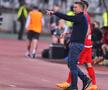Retrogradarea lui Dinamo a fost acompaniată de episoade uluitoare în afara gazonului, eșecul din teren fiind o consecință a ceea ce s-a întâmplat în interiorul echipei roș-albe.