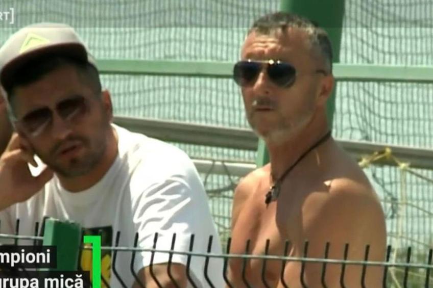 FCSB U15, echipa antrenată de Alin Stoica, a câștigat Cupa Elitelor, după 5-0 în finală cu echipa similară a celor de la U Cluj. Mihai Stoica, managerul general al roș-albaștrilor, a oferit imaginile partidei.