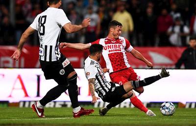 „Să nu vă mai vedem!” » Fostul jucător și antrenor al lui Dinamo menajează doar 3 fotbaliști după retrogradarea „câinilor”