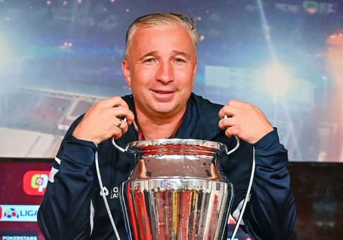 Dan Petrescu (54 de ani) a povestit că a declinat oferta lui Real Madrid, i-a spus „Nu” lui Fabio Capello, preferând să rămână la Chelsea, de unde are amintiri deosebite. Antrenorul campioanei