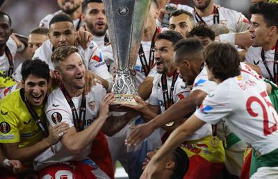 Sevilla a câștigat al 7-lea trofeu în Europa League! » Mourinho pierde după loviturile de departajare prima finală europeană