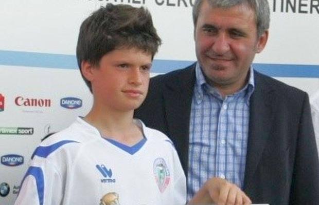 Imaginea document de acum 12 ani care l-a emoționat pe Tudor Băluță: „Este prima întâlnire pe care am avut-o cu domnul Hagi!”