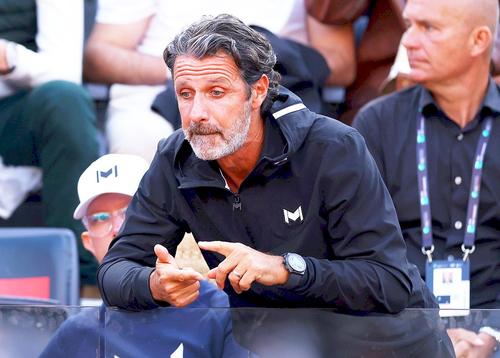 Antrenorul francez Patrick Mouratoglou (52 de ani) semnalează o altă mare problemă în cazul Simonei Halep (31 de ani, 35 WTA). Suspendată provizoriu pentru dopaj, sportiva „tricoloră” va trebui să o ia de la zero în momentul unei posibile reveniri.
