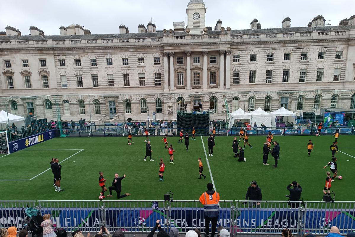 Spectacol grandios la Londra » 5 la 5 încântător, cu legendele Figo, Kaka, Roberto Carlos, Cafu și Vieira în acțiune! Echipa-surpriză care a câștigat turneul legendelor