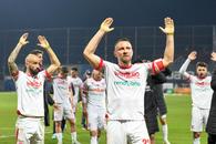 Cu ei vrea Dinamo în play-off » Cei doi fotbaliști au împreună 73 de ani