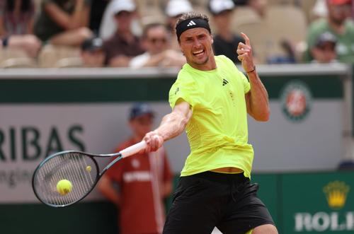Alexander Zverev s-a calificat pentru a 8-a oară consecutiv în a doua săptămână de la Roland Garros / Foto: Getty Images