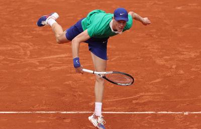 Înspăimântător! Jannik Sinner și-a spulberat adversarul și s-a calificat în optimi la Roland Garros » Scor greu de imaginat